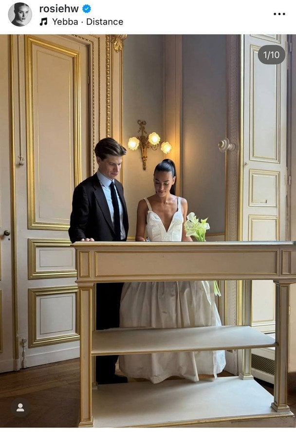 Тоби Хантингтон-Уайтли и Ноа Мурсиа / © Instagram Рози Хантингтон-Уайтли