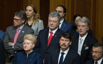 Порошенко назвал своих главных оппонентов и пообещал испортить им выборы