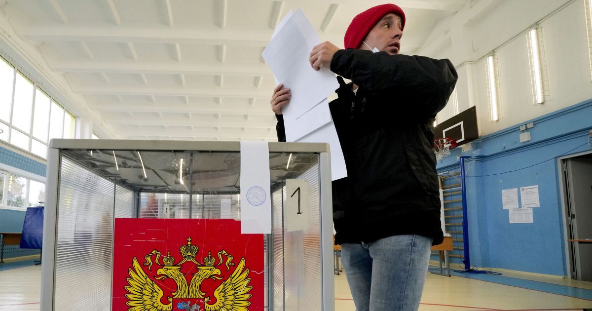 В России начались трехдневные выборы в Госдуму: уже обнаружили первые фальсификации