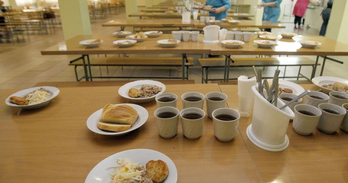 Новое школьное питание: почему не все довольны меню и как отреагировал его идеолог Клопотенко