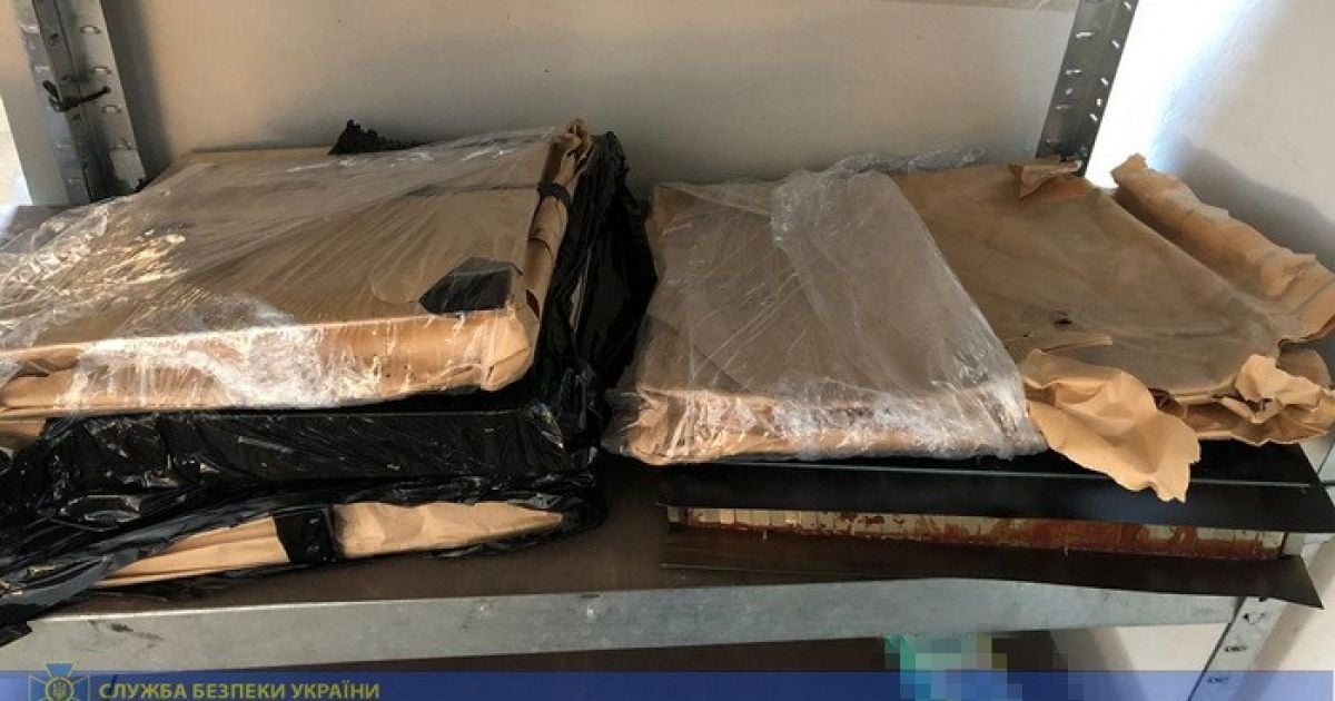 На Закарпатті чоловік намагався вивезти за кордон деталі військового гелікоптера