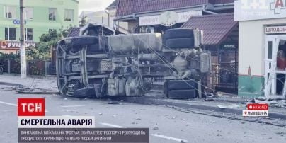 Новости Украины: вблизи Львова грузовик врезался в магазин - 4 человека погибли