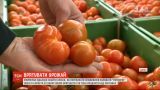 Датские фермеры нашли способ, как убедить потребителей покупать "некрасивые" овощи и фрукты