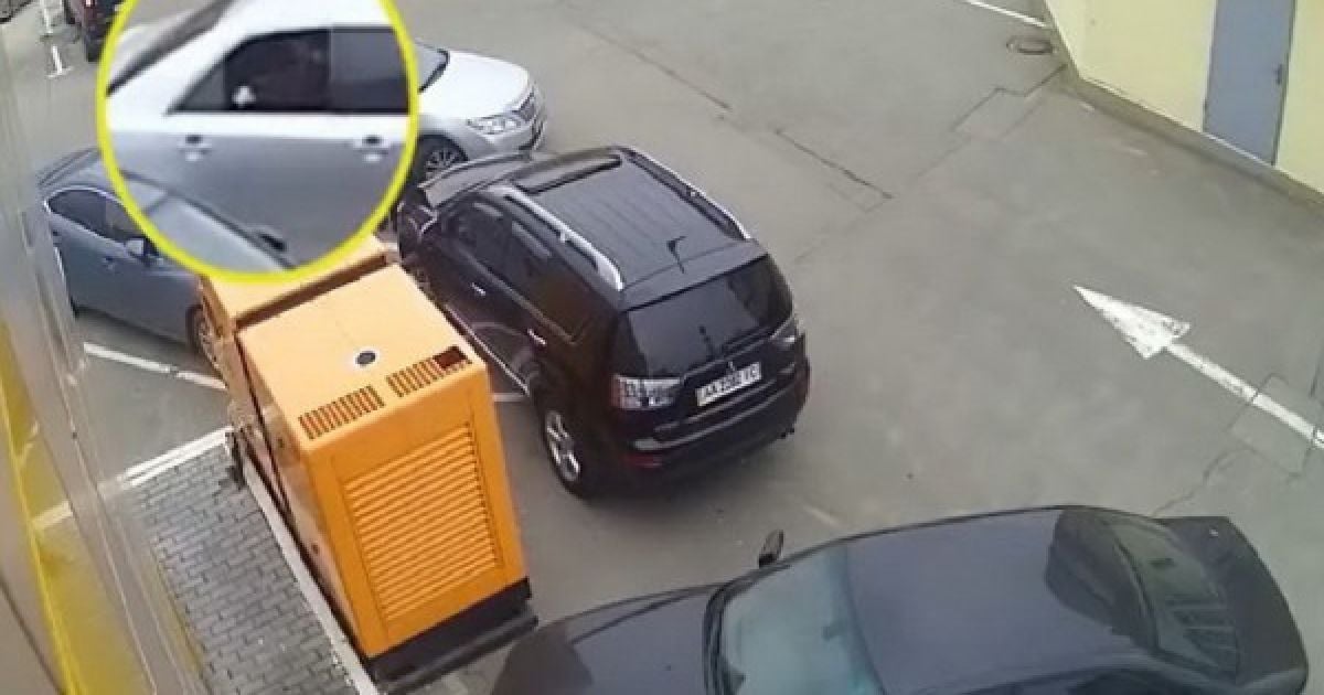 В Украине автоворы начали использовать рогатки (Видео)