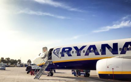 Лоукостер Ryanair вводить зміни щодо провезення ручної поклажі