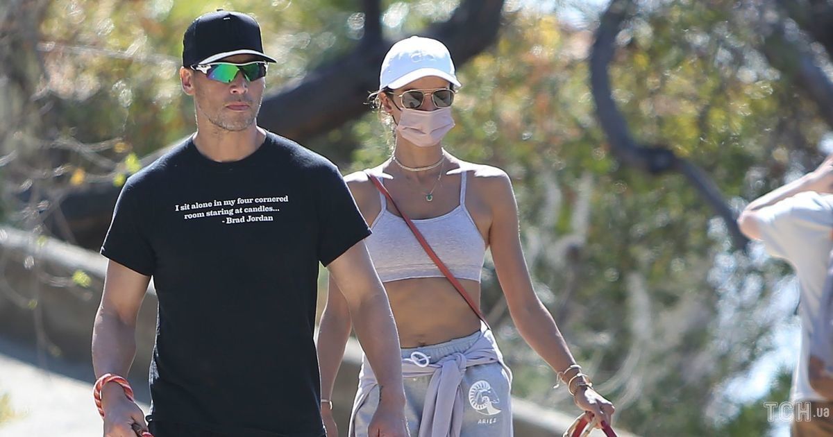 Алессандра Амбросио