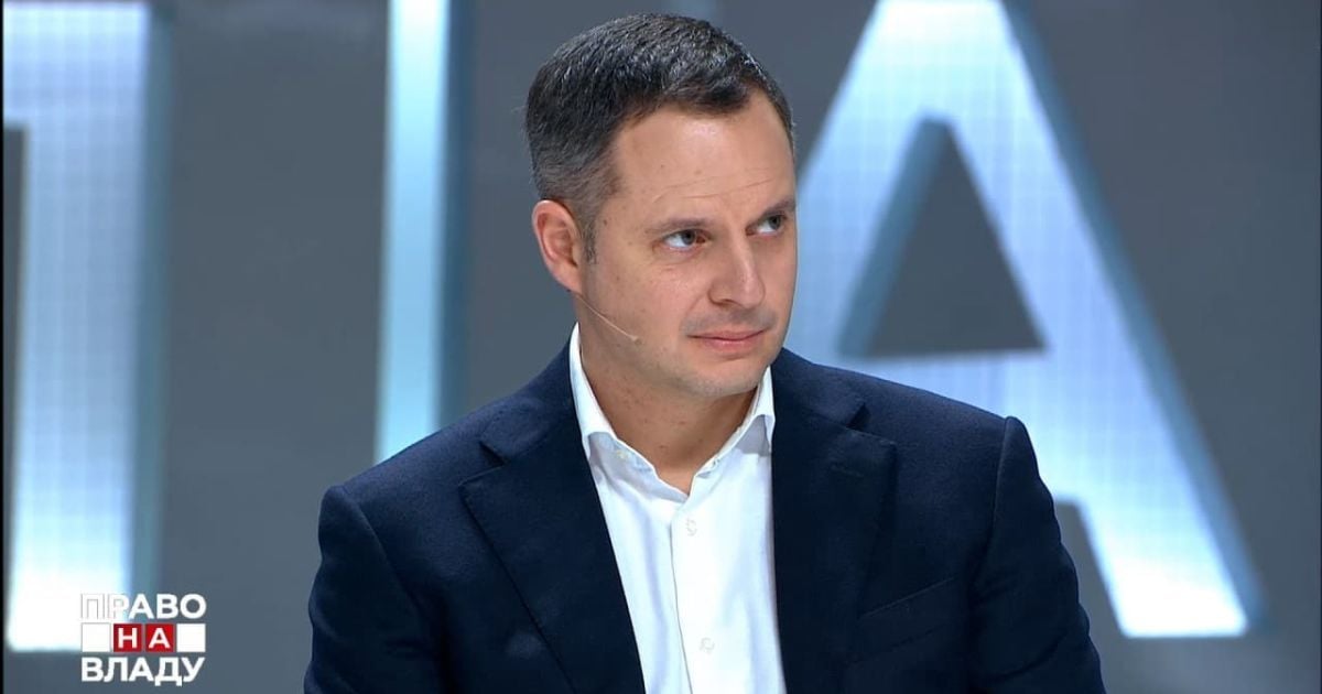 "Если есть желание купить доллар по 28-29,5 грн, купите, но вы потеряете": у Зеленского предупредили о спекулятивном курсе