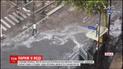 Париж накрыли сильные ливни с градом