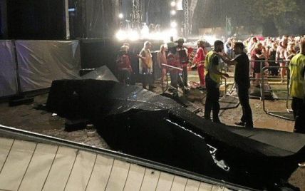 У Німеччині буревій обвалив на глядачів сцену під час концерту