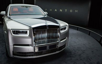 Rolls-Royce выкатил роскошный седан Phantom нового поколения