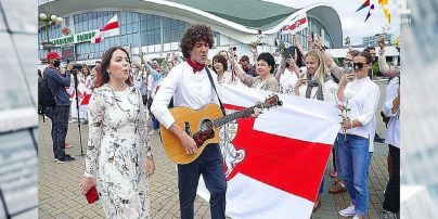 Гурт “NAVIBAND” переїхав до Польщі