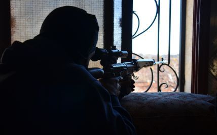 Съемочная группа ТСН попала под обстрел снайперов вблизи Зайцево