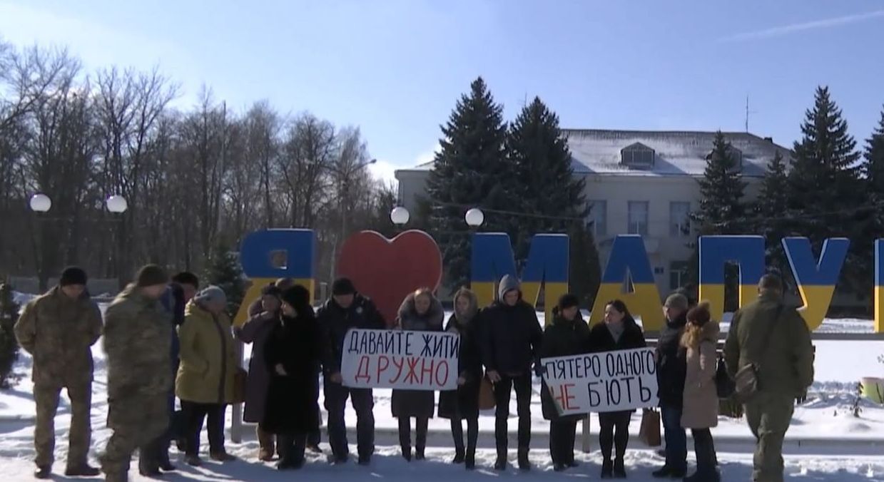 Делегация волонтеров приехала в Кировоградскую область, чтобы поддержать 15-летнего подростка