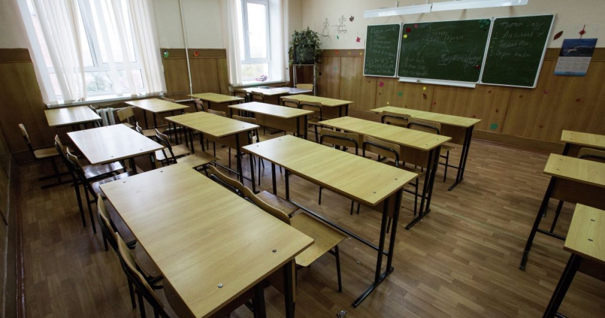 Из-за карантина киевские ученики не ходят в школы уже три недели
