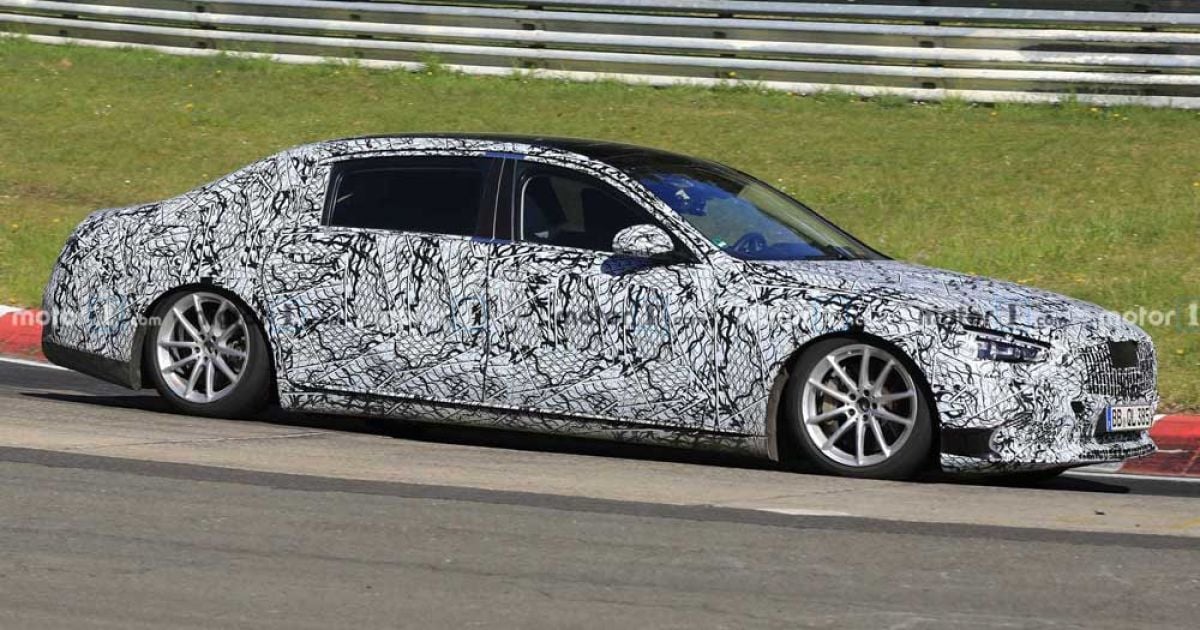 Автошпигуни зняли Mercedes-Maybach S-Class у повному камуфляжі на тестах