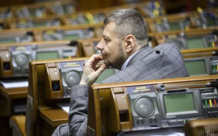 "Ідеологічні розбіжності" та "баба з возу": депутат Мосійчук вийшов із Радикальної партії Ляшка