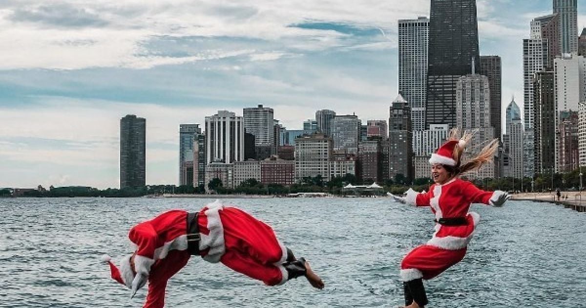 Санта Клауси-серфери та "жива" таблиця Менделеєва. Найпопулярніші фото з Instagram