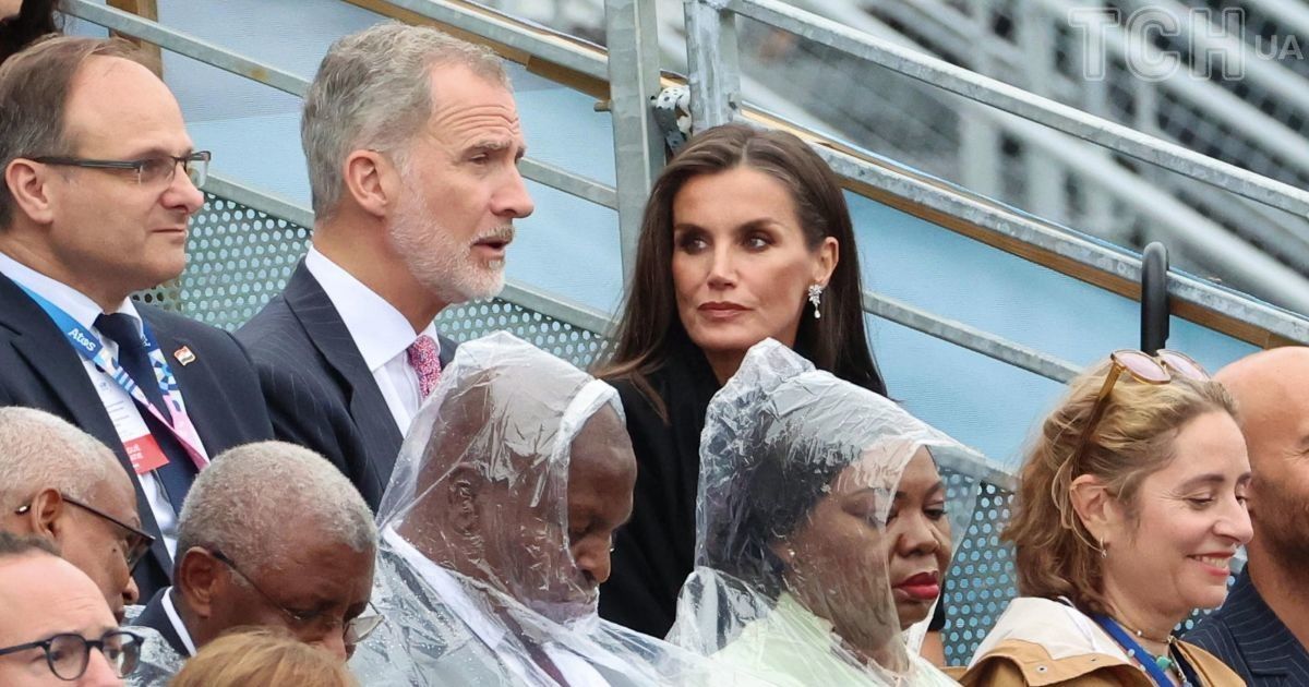 Королева Летиция и король Филипп VI на Олимпиаде в Париже
