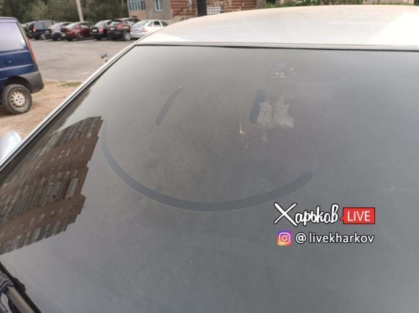 Налет на авто в результате пылевой бури/Фото: телеграм-каналы
