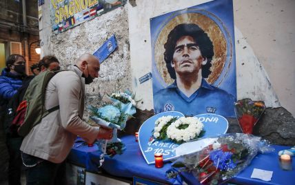 Розслідування смерті Марадони: легенду футболу могли погубити неправильно підібрані ліки