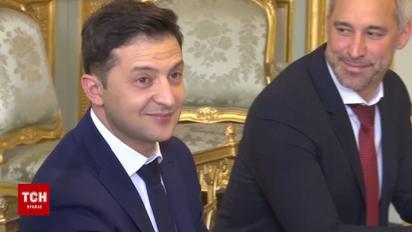 Во Франции проходит встреча Зеленского и Макрона