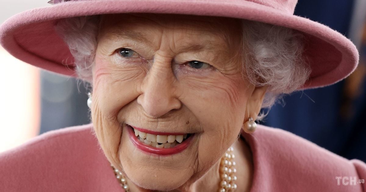 Королева Елизавета II
