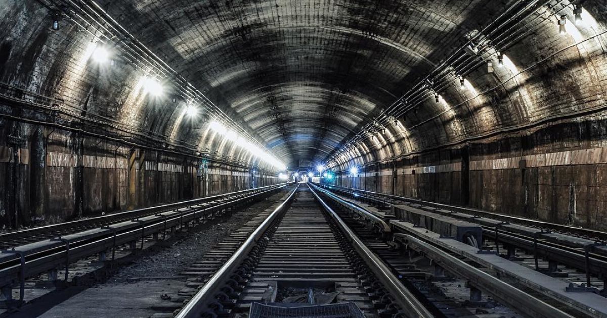Парень не боится рисковать своей жизнью ради хорошего снимка / © instagram/dark.cyanide