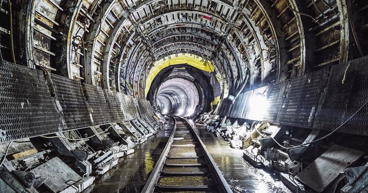 Парень не боится рисковать своей жизнью ради хорошего снимка / © instagram/dark.cyanide