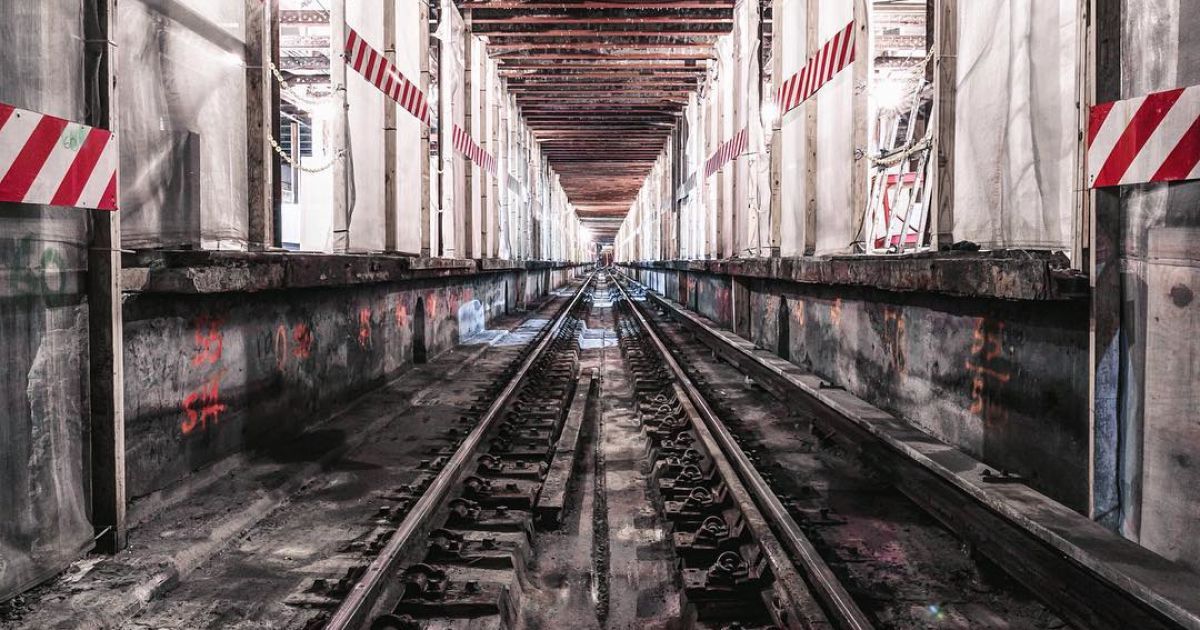 Парень не боится рисковать своей жизнью ради хорошего снимка / © instagram/dark.cyanide