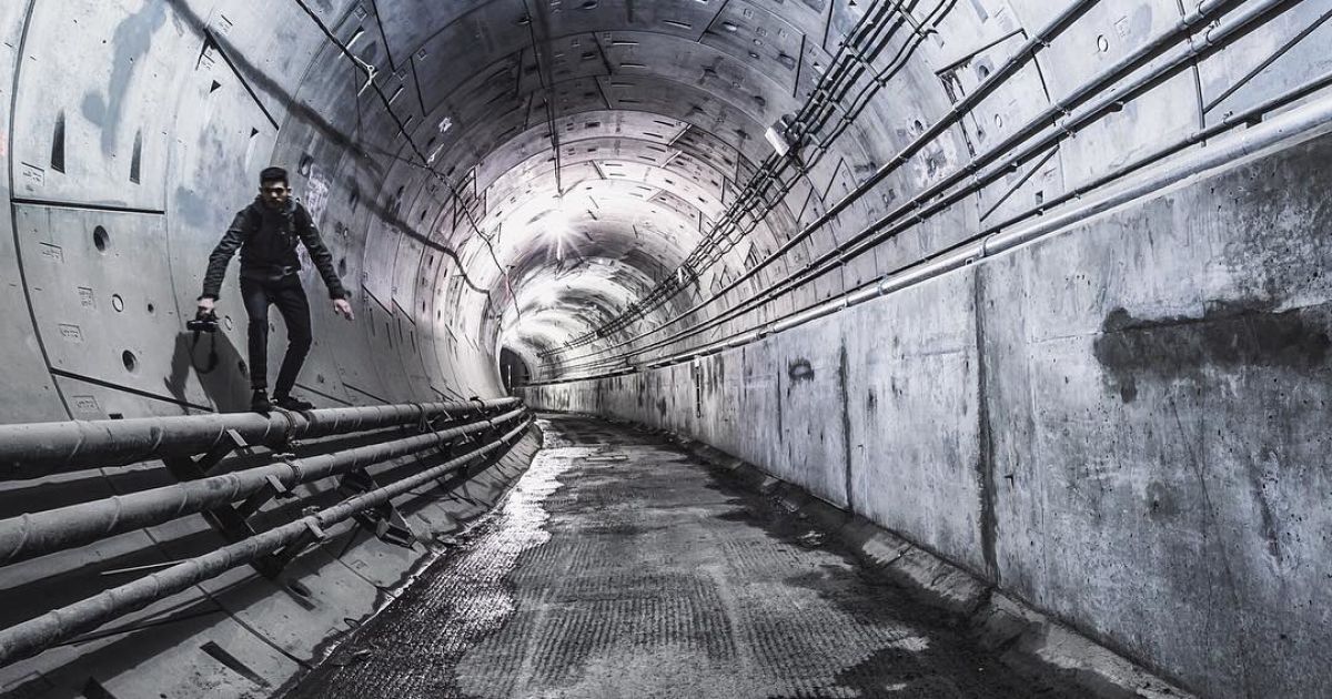 Парень не боится рисковать своей жизнью ради хорошего снимка / © instagram/dark.cyanide
