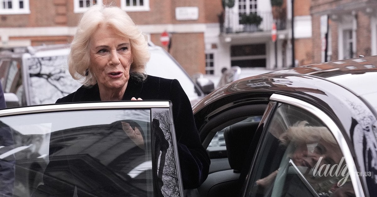 Королева Камілла