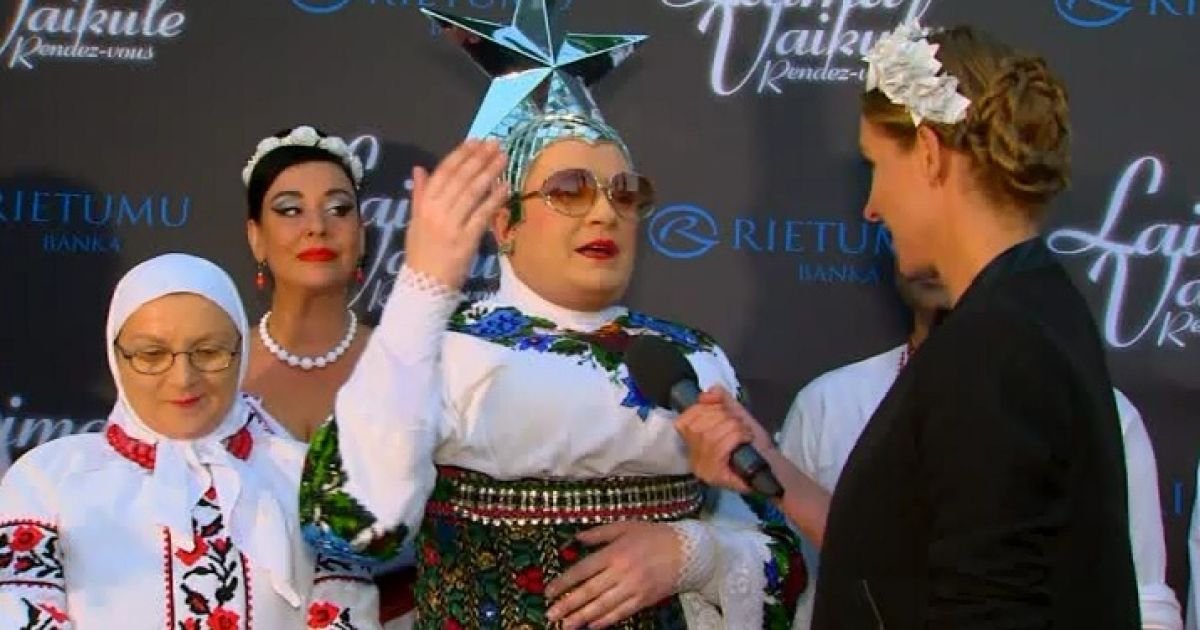 Верка Сердючка восхищается красотой Лаймы Вайкуле