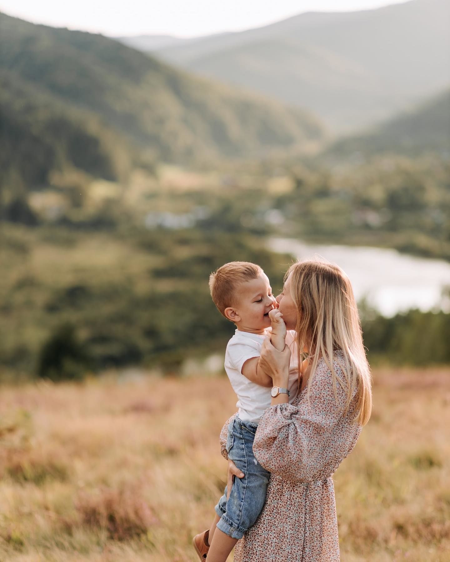 Екатерина Репяхова с сыном / © instagram.com/repyahovakate