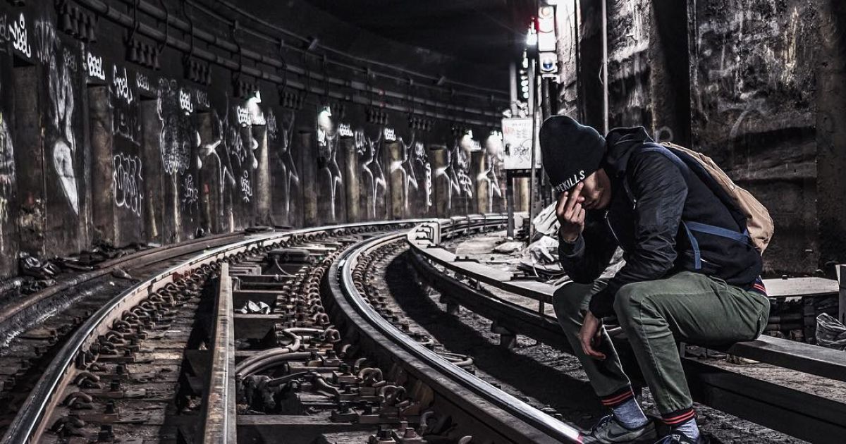 Парень не боится рисковать своей жизнью ради хорошего снимка / © instagram/dark.cyanide