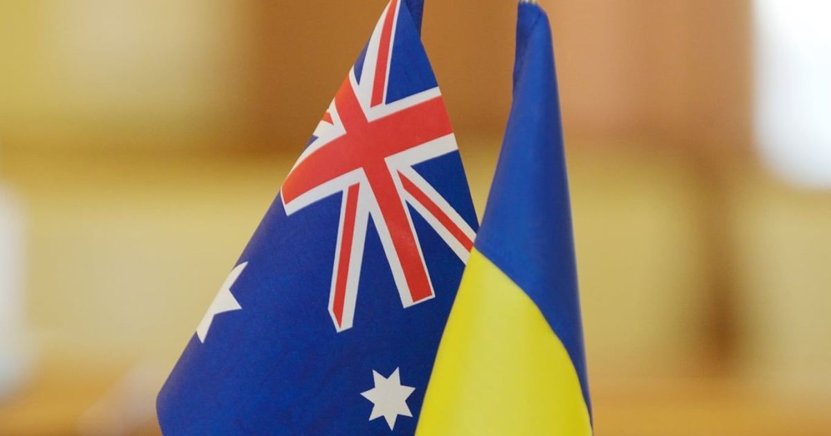 Австралия передаст Украине более 30 бронетранспортеров и другую военную помощь