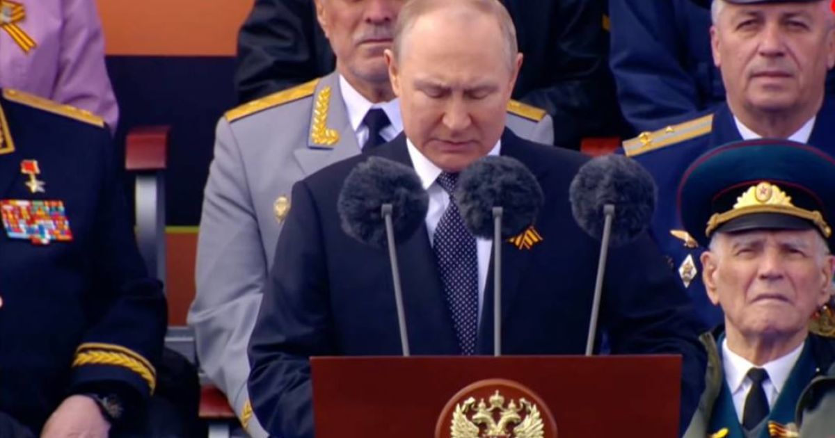 NYT розкрило принизливі деталі підготовки Кремля до 9 травня