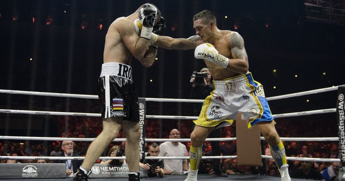 21 липня, Москва. Фінал WBSS Олександр Усик - Мурат Гассієв.
 
 Фото Ольги Іващенко/K2Promotions Ukraine