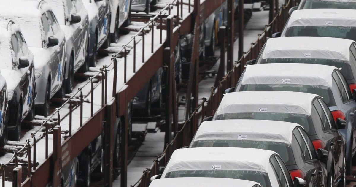 Які автомобільні компанії покинули ринок Росії через війну з Україною