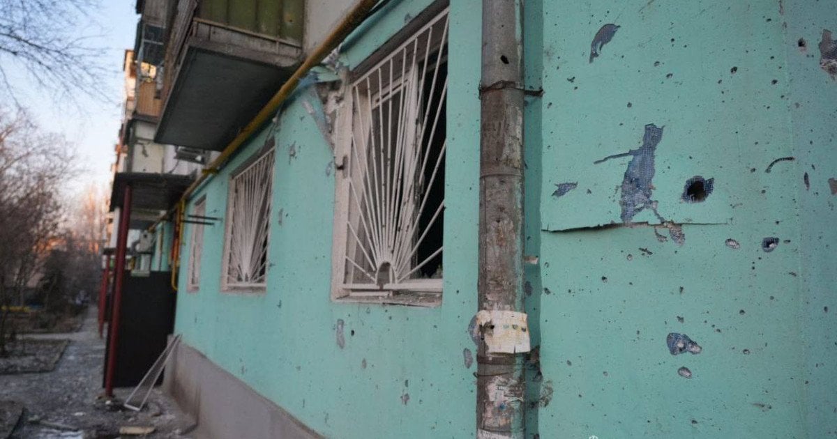 Росіяни вдарили по великому обласному центру: вгатили по тепловій мережі (фото)