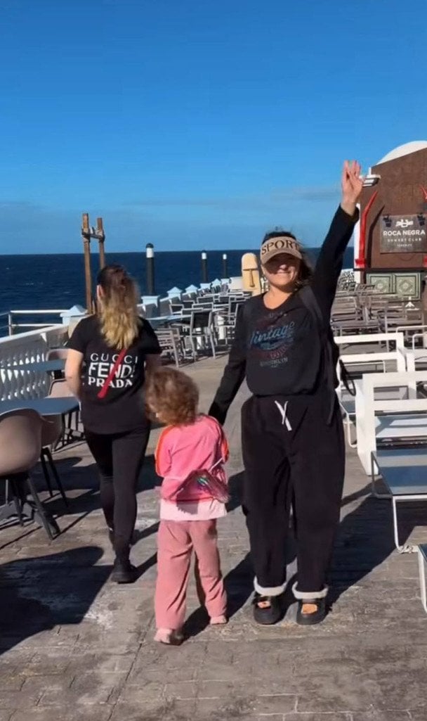 Наталія Могилевська з доньками / © instagram.com/nataliya_mogilevskaya