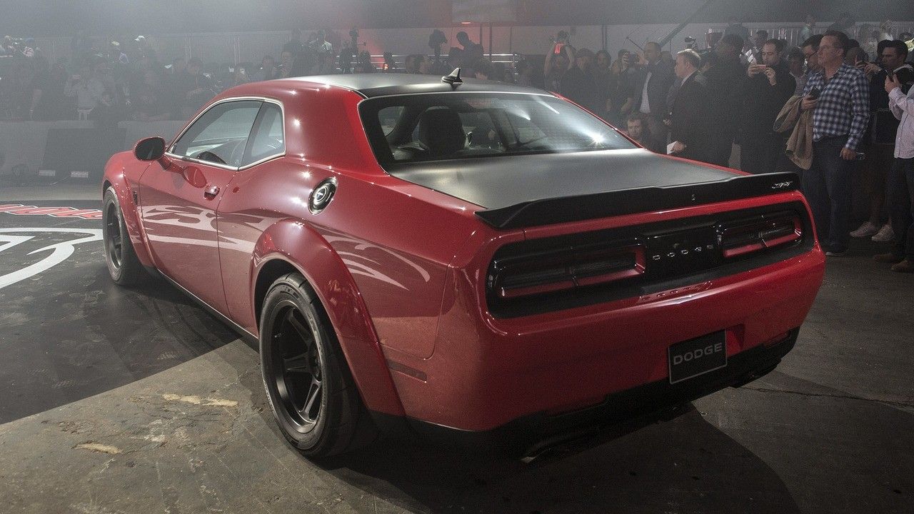 Dodge Challenger SRT Demon представлен официально — Новости