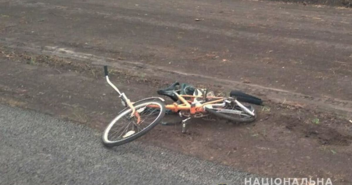 В Хмельницкой области грузовик насмерть сбил велосипедистку
