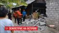 Более десятка человек погибли от мощного землетрясения в Индонезии
