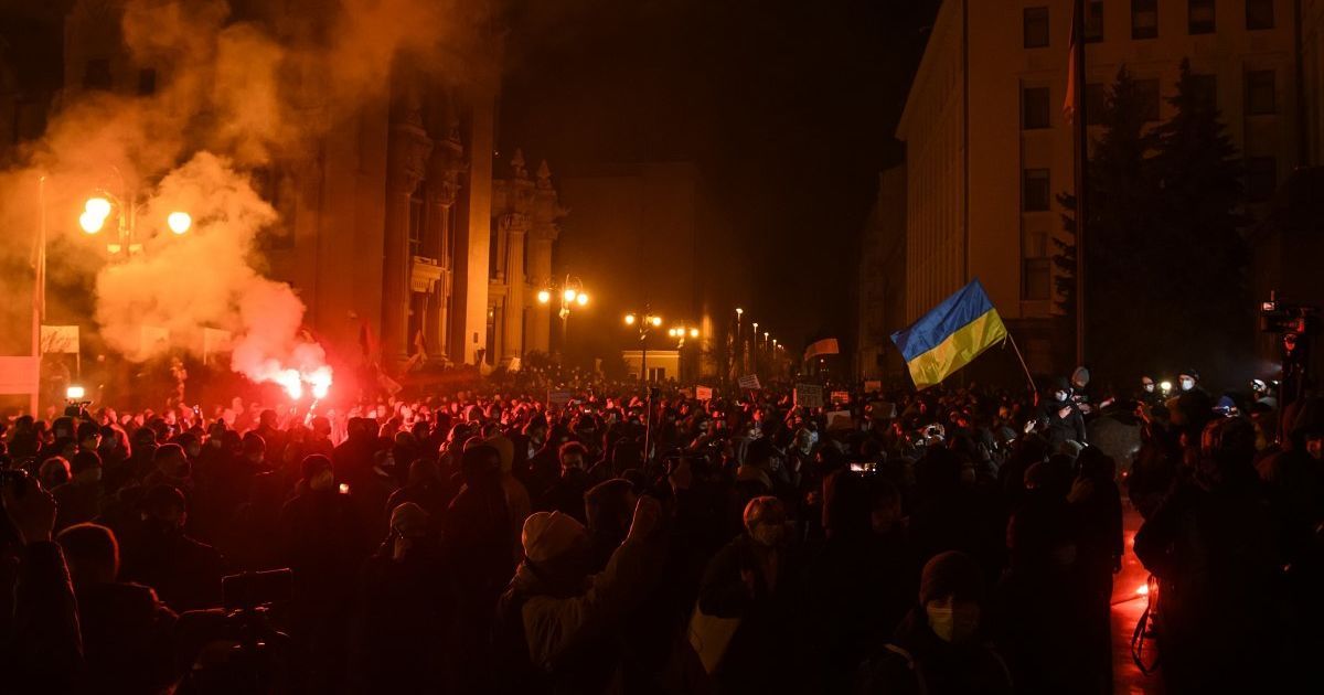 Акція під ОП: 10 учасникам загрожує від трьох до семи років ув'язнення