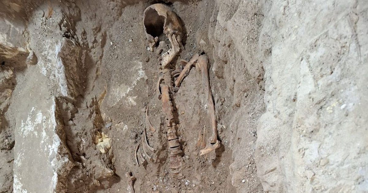 Археологи знайшли останки справжнього Д’Артаньяна