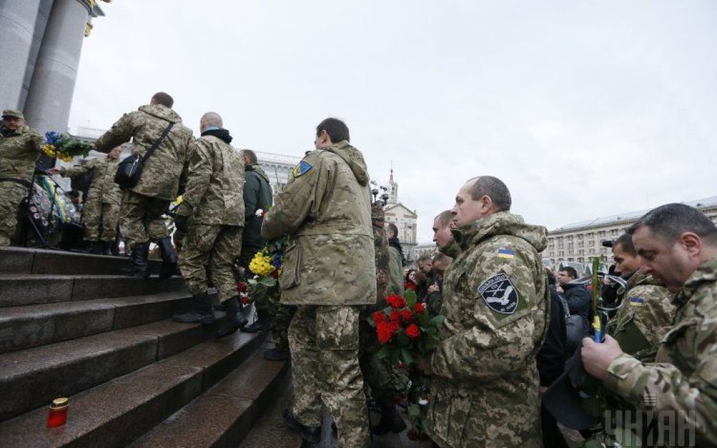На Майдане Независимости попрощались с мужественными бойцами "Айдара". / © УНІАН