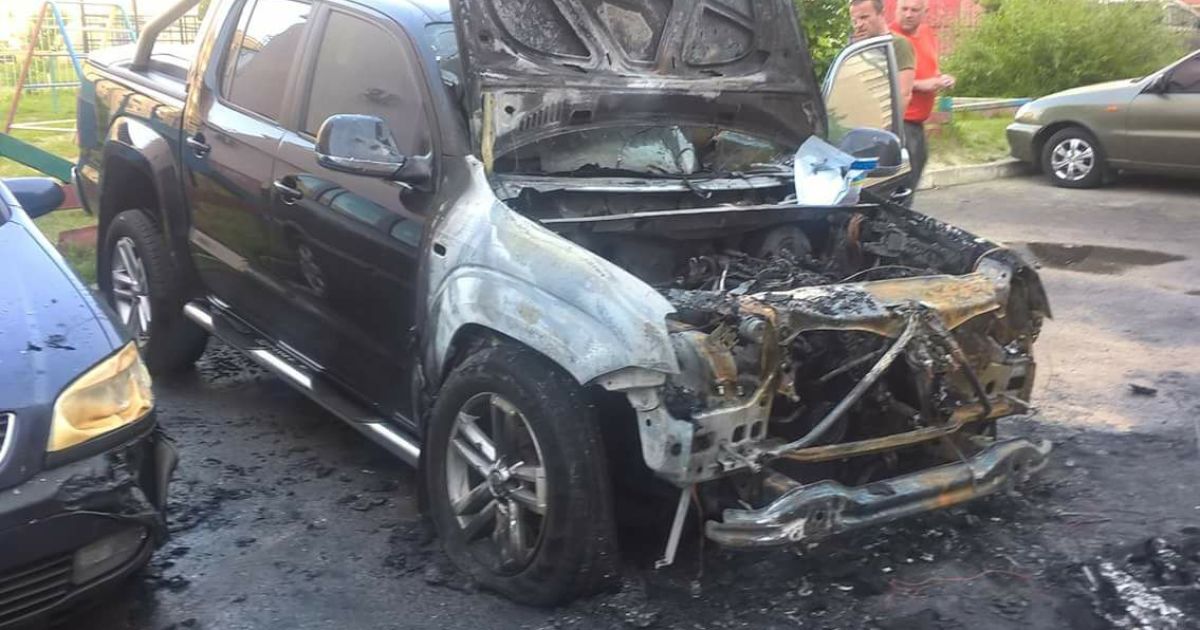 У Луцьку невідомі підпалили авто нардепа