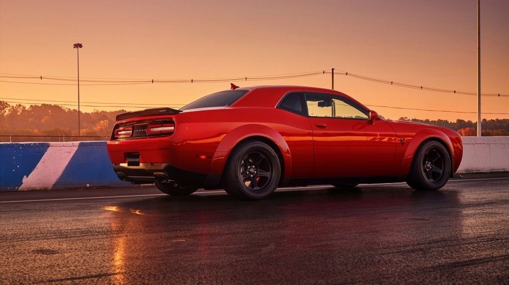 Dodge challenger демон