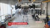 У Південній Кореї представили гігантського людиноподібного робота