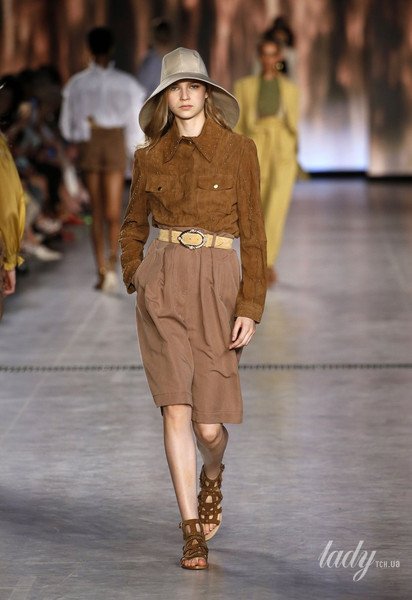 Коллекция Alberta Ferretti прет-а-порте сезона весна-лето 2020 / © East News